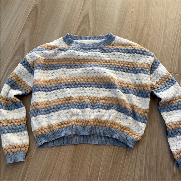 Sweater Bundle - Picture 4 of 5